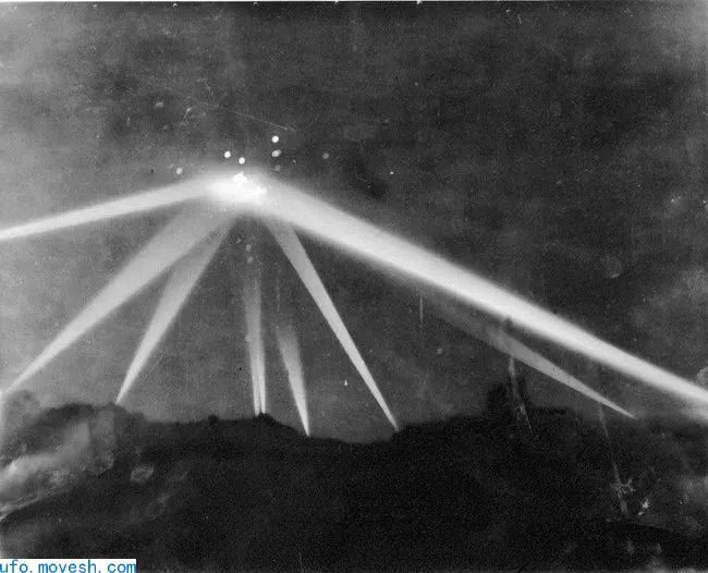 揭秘1942年洛杉矶之战真相：人类首次炮击UFO？ 