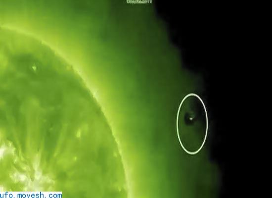 太阳周围出现的“黑三角”到底在干什么？这里有你想看的五大假设！