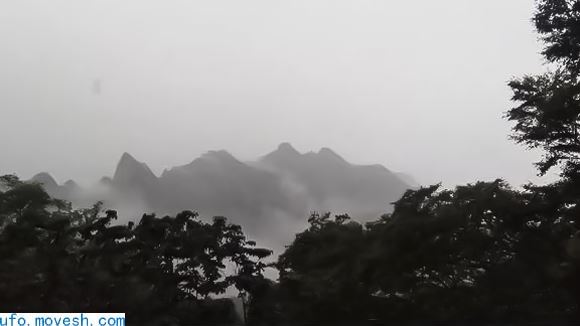 河南洛阳发现不明UFO拍摄者于2019年8月21日12时12分拍下UFO图片
