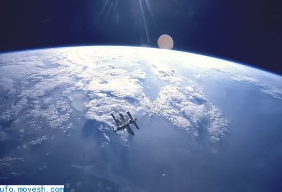 NASA直播中发现巨型UFO 体积巨大约有数百英里大小