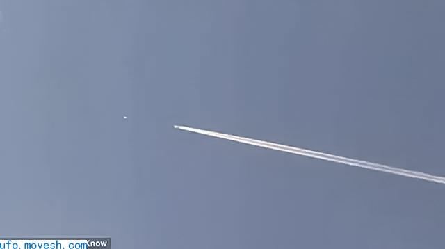 美国现神秘UFO轻松超越喷气式战机，频繁出现的美国UFO事件到底为何？