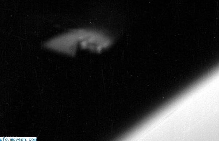 56年前的照片上发现UFO：难道外星人一直在监视着美国？