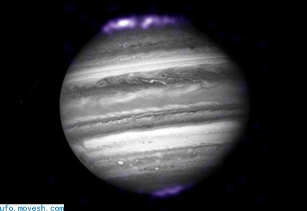 美国航天局NASA公布木星两极照 布满巨型风暴