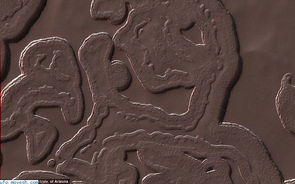 NASA拍到火星南极高清照片 景象奇异惊人