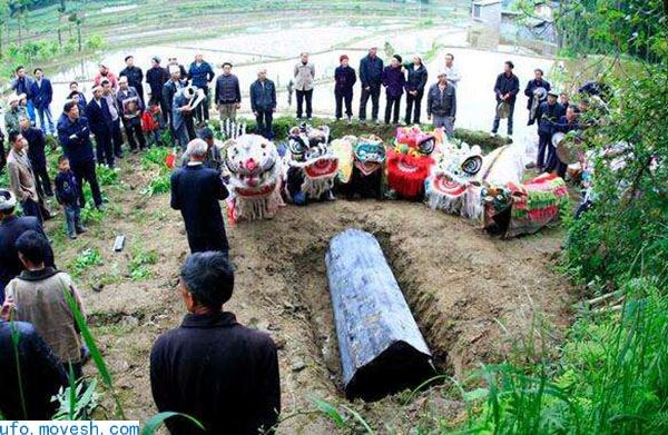 人死后魂魄真的回家看么？